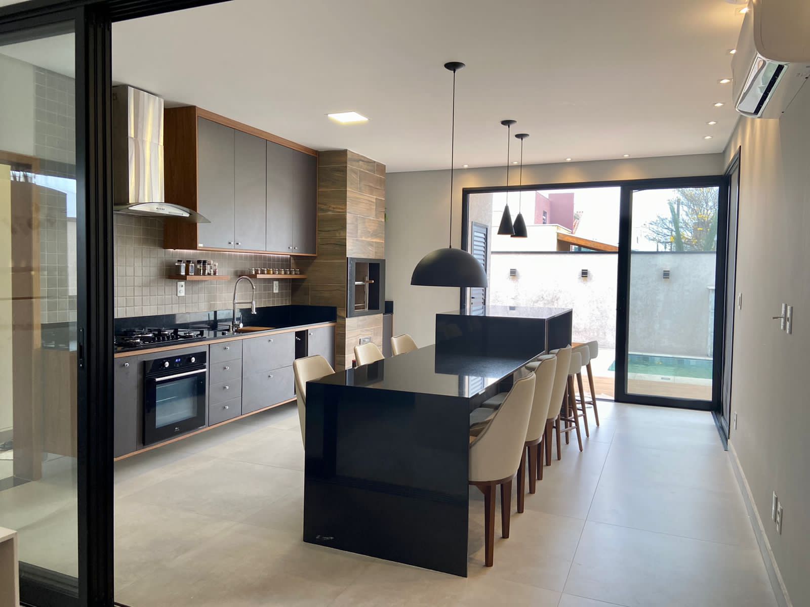 Casa Térrea Condomínio Tecoara à Venda 180 m² Taubaté SP