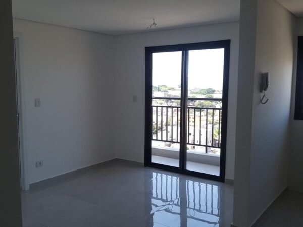 Apartamento para Locação 2 Quartos Varanda 42 m² Artur Alvin SP