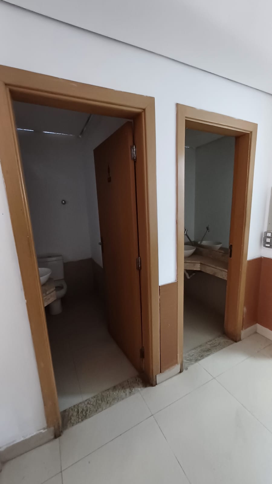 Salão Comercial Locação e Venda 2 Salões 4 salas miolo Tatuapé-SP