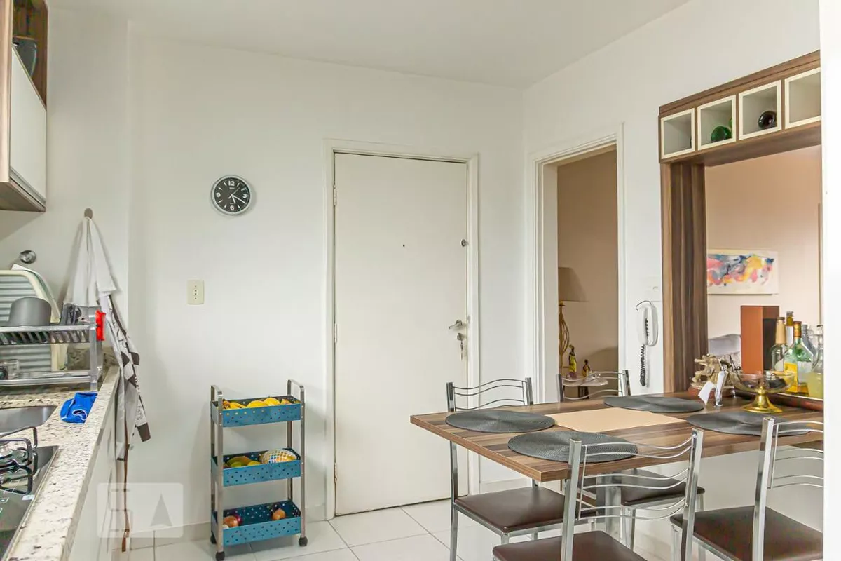 Apartamento à venda com 83m² 2 quartos e 1 vaga Vila Mariana SP