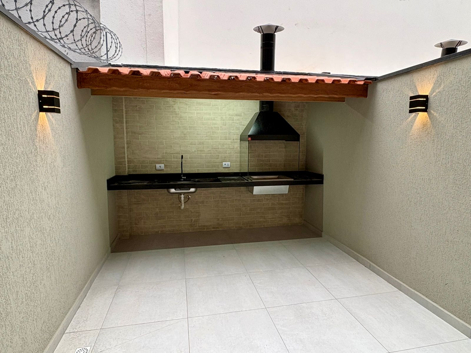 Sobrado à Venda 3 Quartos 3 Suítes 3 Vagas Penha-SP Sobrado à Venda 3 Quartos 3 Suítes 3 Vagas Penha-SP