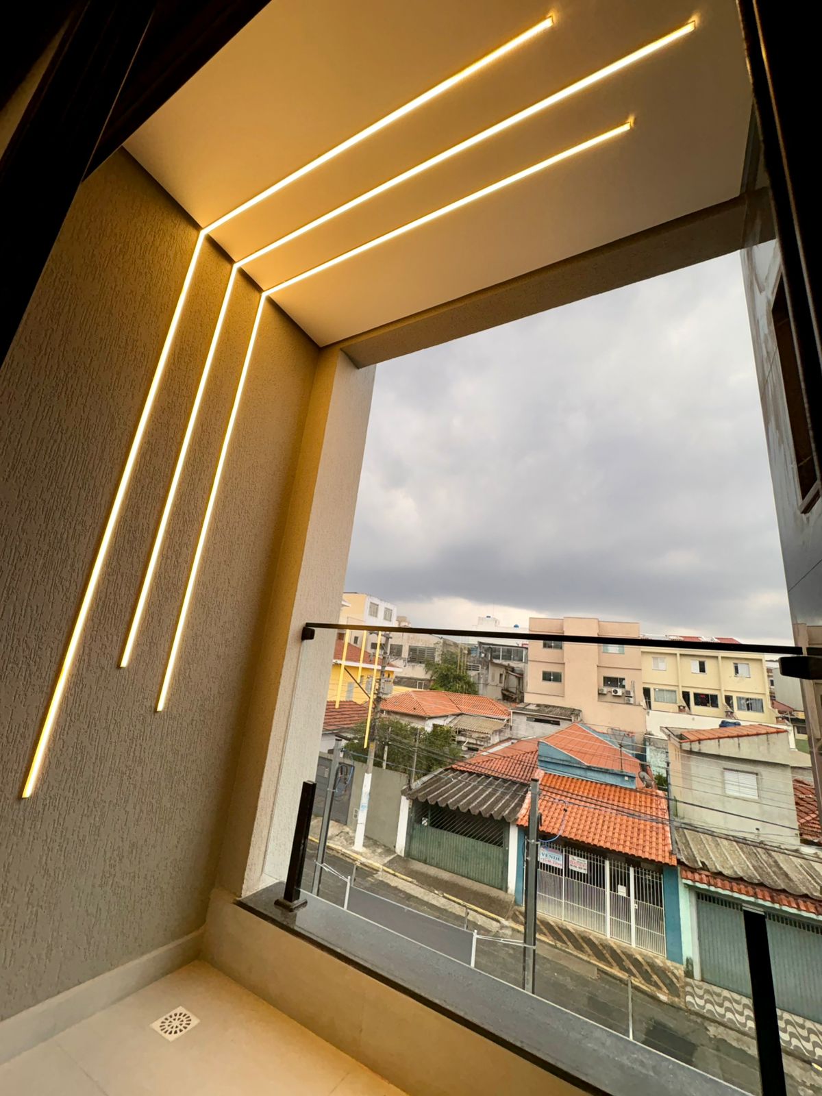 Sobrado à Venda 3 Quartos 3 Suítes 3 Vagas Penha-SP Sobrado à Venda 3 Quartos 3 Suítes 3 Vagas Penha-SP