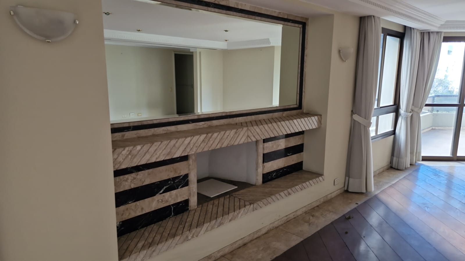 Apartamento à Venda 3 Quartos 3 Suites 3 Vagas 308 m² Jd Paulista SP Apartamento à Venda 3 Quartos 3 Suites 3 Vagas 308 m² Jd Paulista SP