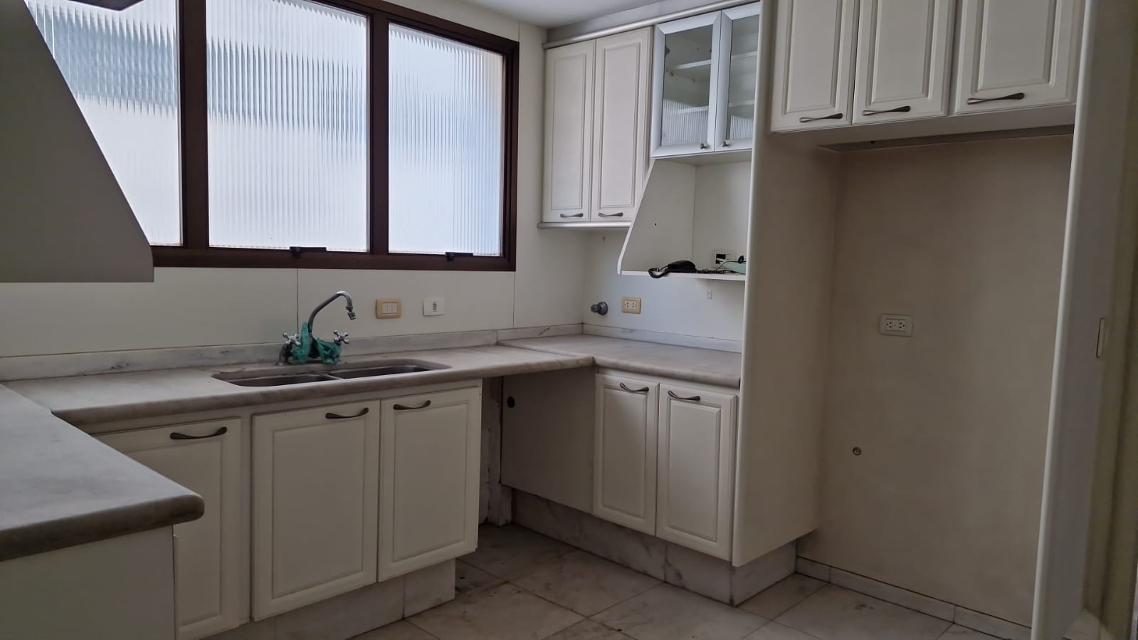 Apartamento à Venda 3 Quartos 3 Suites 3 Vagas 308 m² Jd Paulista SP Apartamento à Venda 3 Quartos 3 Suites 3 Vagas 308 m² Jd Paulista SP