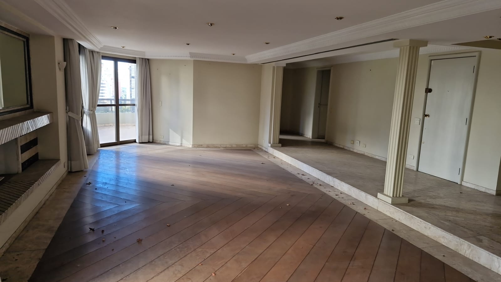 Apartamento à Venda 3 Quartos 3 Suites 3 Vagas 308 m² Jd Paulista SP Apartamento à Venda 3 Quartos 3 Suites 3 Vagas 308 m² Jd Paulista SP