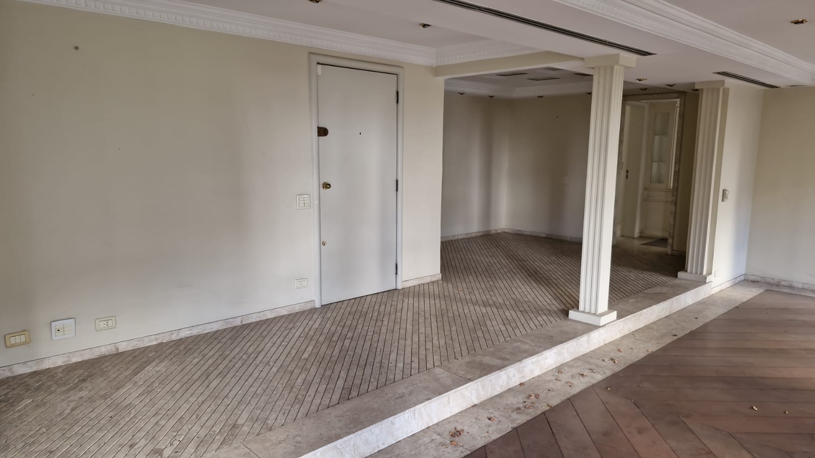 Apartamento à Venda 3 Quartos 3 Suites 3 Vagas 308 m² Jd Paulista SP Apartamento à Venda 3 Quartos 3 Suites 3 Vagas 308 m² Jd Paulista SP