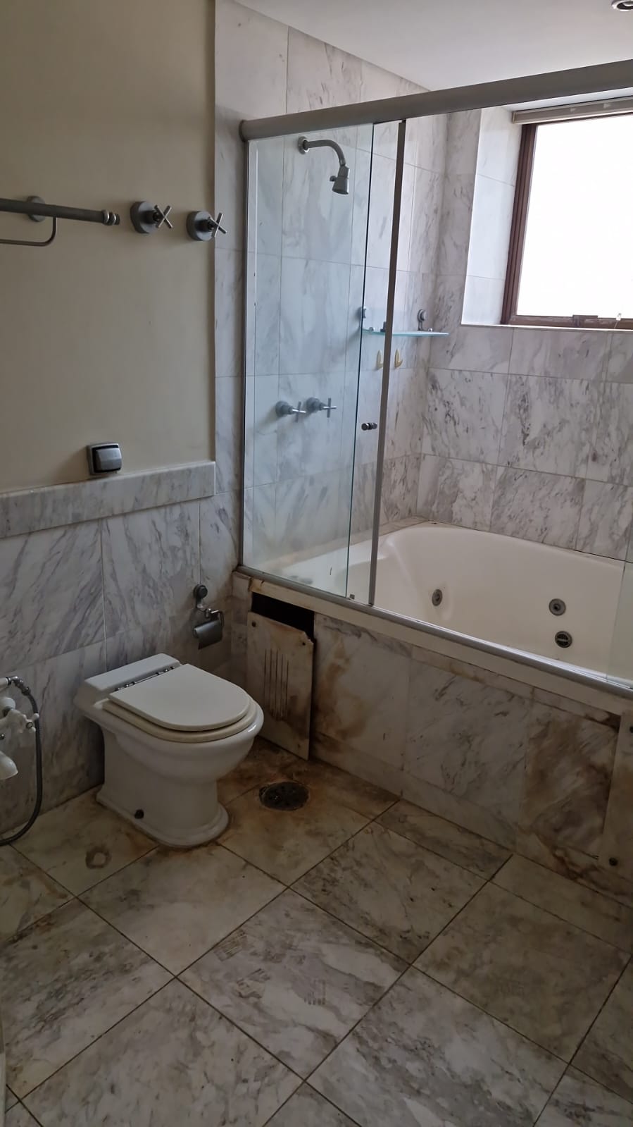 Apartamento à Venda 3 Quartos 3 Suites 3 Vagas 308 m² Jd Paulista SP Apartamento à Venda 3 Quartos 3 Suites 3 Vagas 308 m² Jd Paulista SP