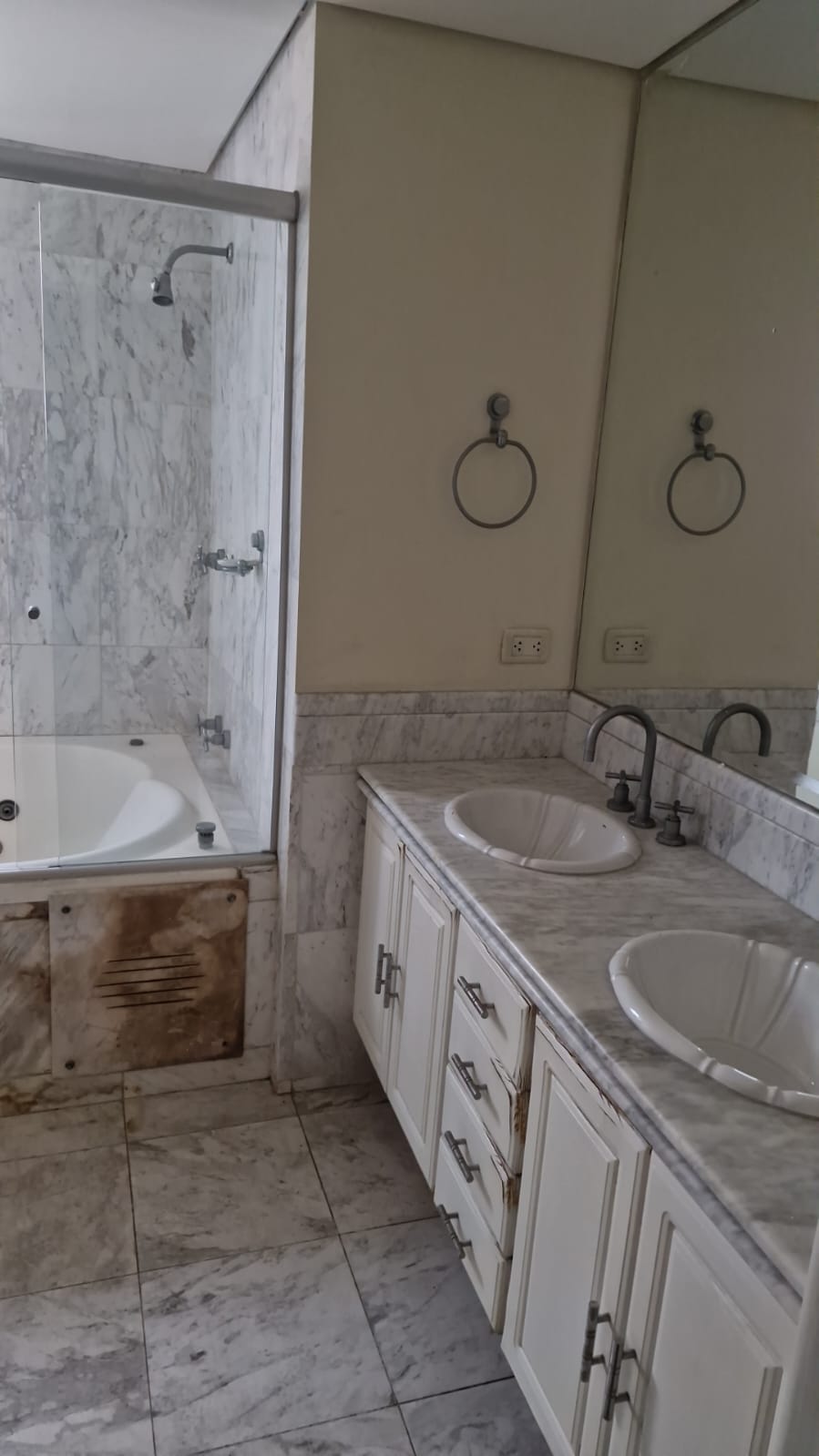 Apartamento à Venda 3 Quartos 3 Suites 3 Vagas 308 m² Jd Paulista SP Apartamento à Venda 3 Quartos 3 Suites 3 Vagas 308 m² Jd Paulista SP