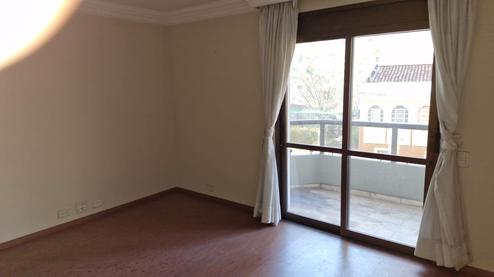 Apartamento à Venda 3 Quartos 3 Suites 3 Vagas 308 m² Jd Paulista SP Apartamento à Venda 3 Quartos 3 Suites 3 Vagas 308 m² Jd Paulista SP